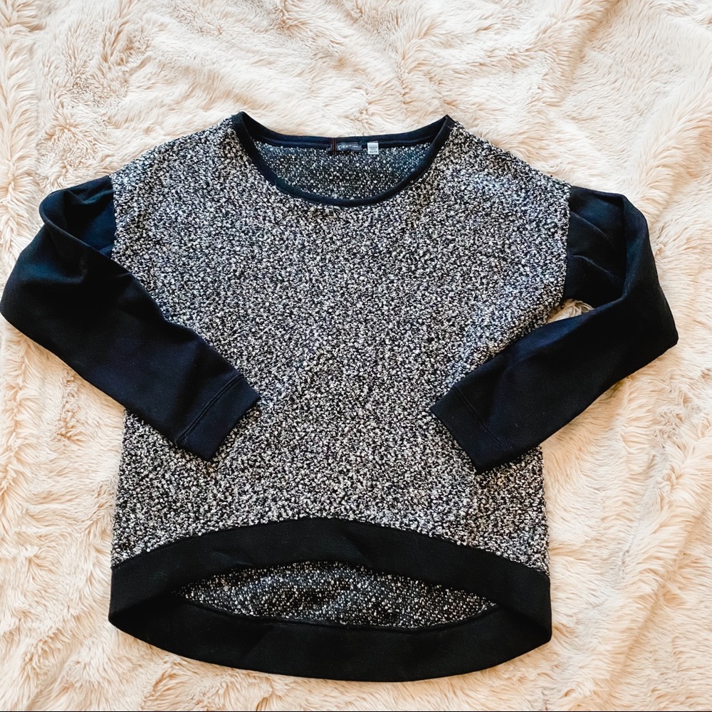 Black and gray sweater